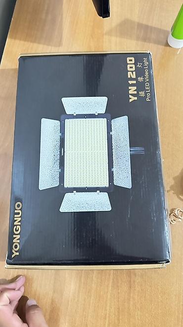 айфон 6 плюс с: YONGNUO YN1200 — профессиональный светодиодный видеосвет с жалюзи — 1