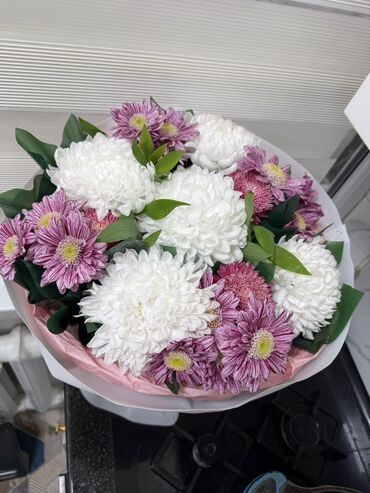 сколько стоит гирлянда: 600 сом