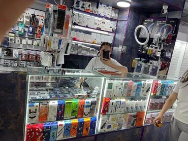 помещения для бизнеса: Сдаю Магазин, В бизнес центре, 20000 м² Действующий, С оборудованием, С ремонтом, Электричество, 1 линия