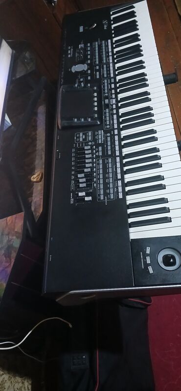 корабли ручной работы: Sintezator, Korg, İşlənmiş