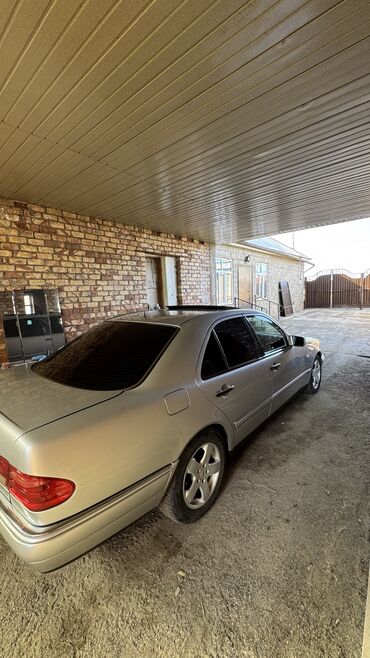 Mercedes-Benz: Mercedes-Benz E-Class: 1996 г., 2.3 л, Автомат, Бензин, Седан — 8