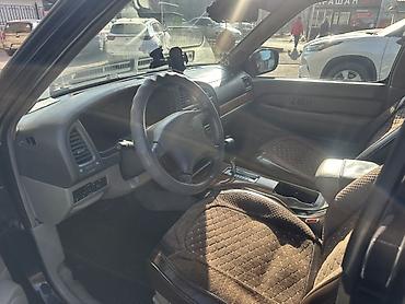 infiniti: Infiniti QX4: 2001 г., 3.5 л, Автомат, Бензин, Внедорожник — 10