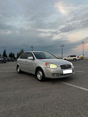 ev ucun kalonka: Hyundai Accent: 1.4 l | 2009 il Sedan — 7