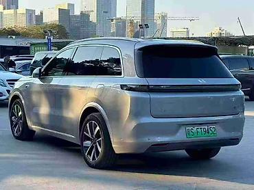 Lixiang: Lixiang L8: 2023 г., 1.5 л, Автомат, Гибрид, Кроссовер — 4