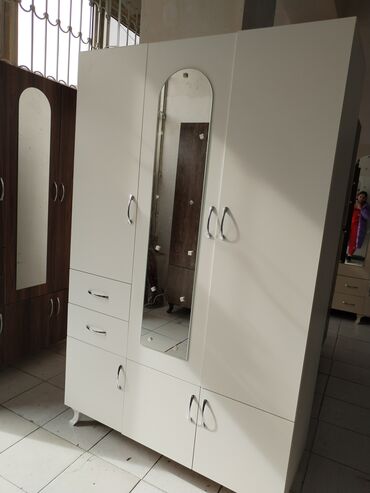 Sifarişlə dolablar: Düz dolab, Dəhliz üçün, Yataq otağı üçün, Eyvan üçün, Paltar üçün, Kupe, Quraşdırıla bilən, 3 qapılı — 6