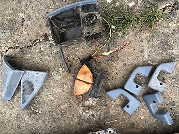 Avtomobil salonu üçün digər detallar: Mercedes-Benz W211, 2004 il — 9