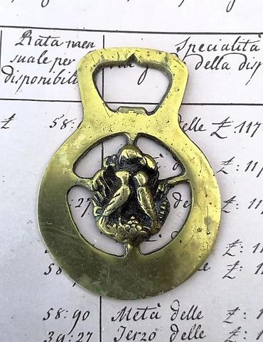 Ostali antikviteti: Teški, masivni dizajnerski otvarači za flaše. Cene su odredjene — 9