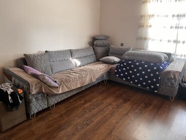 carpayı bazalı: Divan və kreslo dəstləri