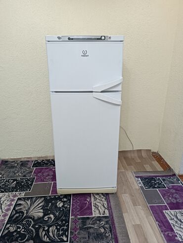 муздаткычтар бу: Муздаткыч Indesit, Колдонулган, Эки камералуу, De frost (тамчы), 60 * 155 * 60