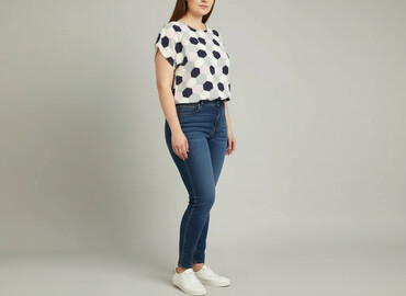 Women's blouse, size 2XL