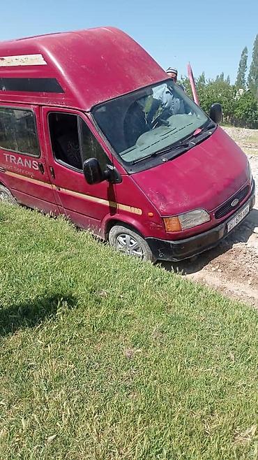 Пассажирский микроавтобус Ford Transit (высокая крыша), красный цвет