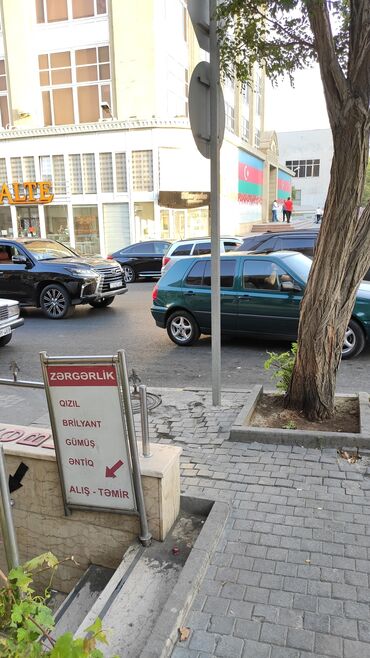 Kommersiya daşınmaz əmlakının satışı: Şəhərin mərkəzində obyekt təcili satılır,ünvan Azərbaycan prospekti -da lalafo.az — 5 Kommersiya daşınmaz əmlakının satışı: Şəhərin mərkəzində obyekt təcili satılır,ünvan Azərbaycan prospekti — 5