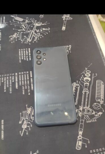 Samsung: Samsung Galaxy A13, Колдонулган, 64 ГБ, түсү - Кара, 2 SIM