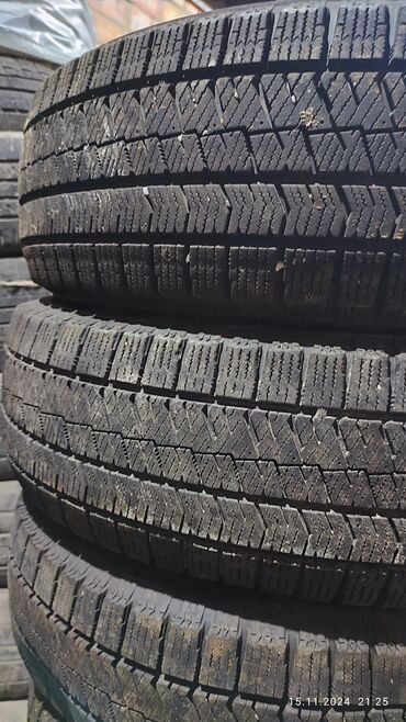 Шины: Шины 195 / 65 / R 15, Зима, Комплект, Легковые, Япония, Bridgestone