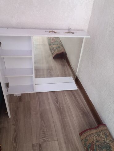 прикроватная тумбочка на английском: Шкаф для ванной, С зеркалом, ЛДСП