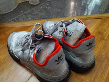 мужские кроссовки adidas: Adidas 42 размер