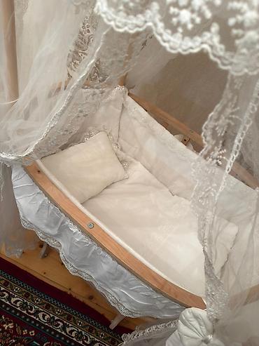 Beşiklər: Oğlan və qız üçün, Yeni, Yumru, Beşik, Dəstsiz, Matras ilə, Yellənmə mexanizm ilə — 4