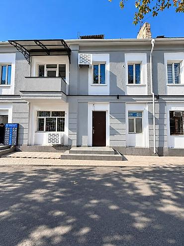аренда торгово офисного помещения: Сдаю Офисный кабинет: 23 м², С ремонтом, С отдельным входом — 4