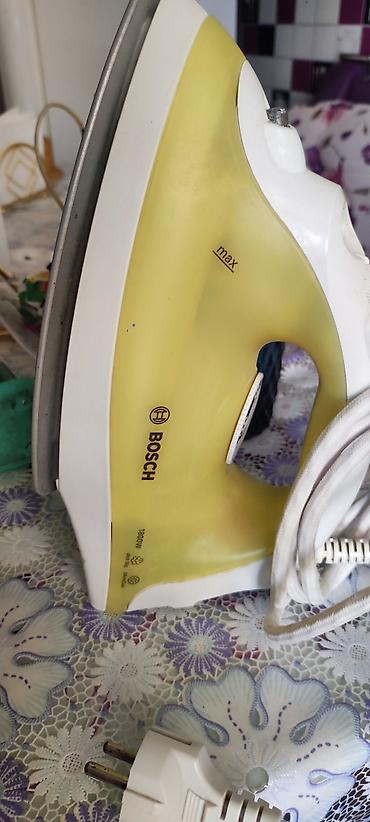ütü altı: Bosch buxarlı ütü – 1800 W 100 natamam alınıb Xüsusiyyətlər: - — 1