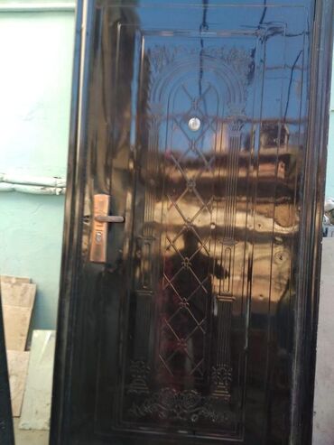 col qapi: Seyf qapi
110azn
Nerimanov 1338 leli