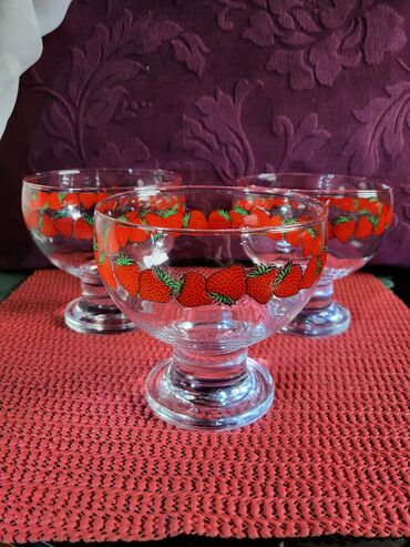 Čaše: Case vintaz za poslastice nove,nemacke. Case za poslastice komada 3 — 2