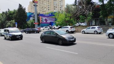 Köhnə tikili: Bakı, 2 otaqlı, Köhnə tikili, m. Memar Əcəmi, 50 kv. m