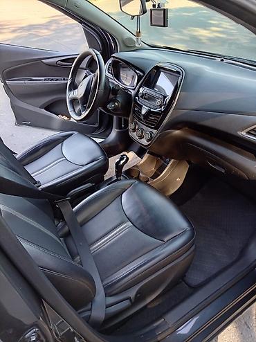 сут машине: Chevrolet Spark: 2019 г., 1 л, Автомат, Бензин, Хетчбек — 4