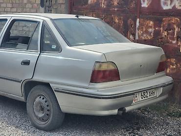 химичиска авто: Daewoo Nexia: 2005 г., Седан — 4