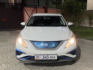 автомобиль электромобиль: Dongfeng S30: 2018 г., Автомат, Электромобиль, Седан