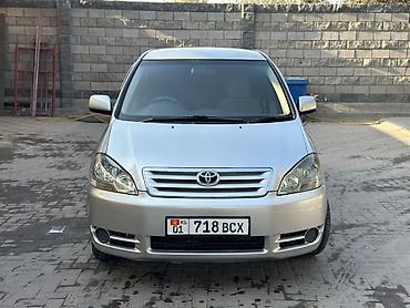 Toyota Ipsum: 2002 г., 2 л, Автомат, Бензин, Минивэн