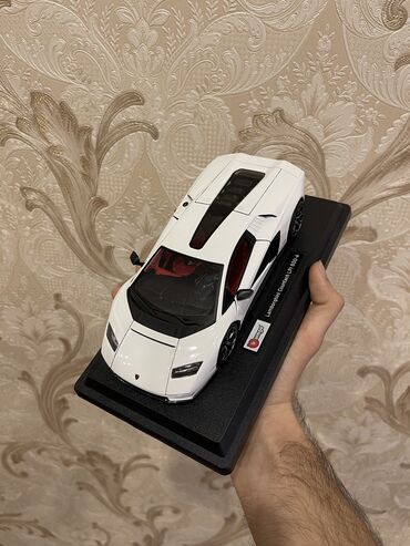 Avtomobil modelləri: Lamborghini, 2025 il, 1:24, Dəmir, Rayonlara çatdırılma, Ünvandan götürmə, Pulsuz çatdırılma — 2