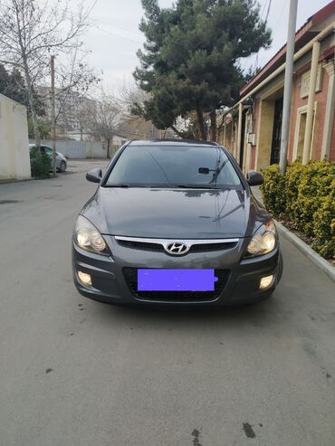 Hyundai: Hyundai i30: 1.5 l | 2008 il Hetçbek