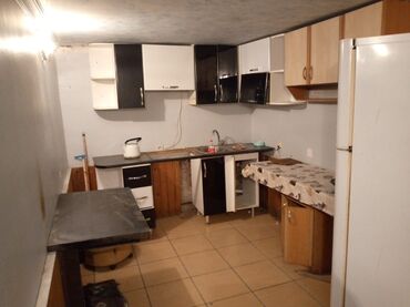 Restoran, kafelər: Ehmetlidə 34 cü polis bölməsini yanda 120 kv kafe İcarəyə verilir: tam — 7