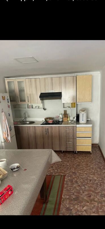 новопокровка сдаю дом: 65 м², 3 комнаты, Парковка, Забор, огорожен at lalafo.kg новопокровка сдаю дом: 65 м², 3 комнаты, Парковка, Забор, огорожен