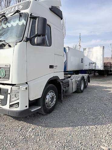 Volvo: Тягач, Volvo, 2010 г., Без прицепа — 3