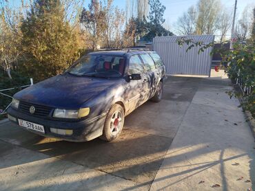 обмен дом на авто: Volkswagen Passat Variant: 1994 г., 1.8 л, Механика, Бензин, Универсал
