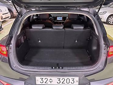 Kia: Kia Stonic: 2018 г., 1.4 л, Автомат, Бензин, Хэтчбэк — 12