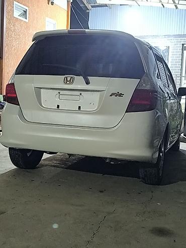 Honda Fit: 2004 г., 1.5 л, Вариатор, Хэтчбэк