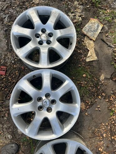 купить диски для машины: Литые Диски R 16 Toyota, Комплект, отверстий - 5