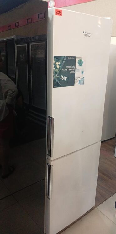 Миксеры: 2 двери Hotpoint Ariston Холодильник Продажа, цвет - Белый