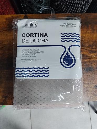 Шторки для душа 180×180 см Варианты: 1) Bathlux (Cortina de Ducha) -