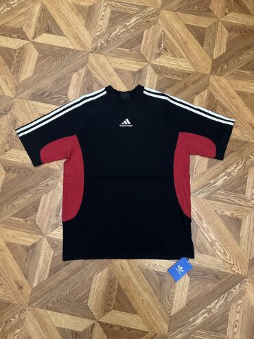 Futbolkalar: Balenciaga Adidas Medium Fir Tshirt Yeni, Etiketli En: 56 cm