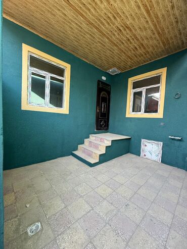 agdasda tecili satilan evler: 3 otaqlı, 70 kv. m, Yeni təmirli