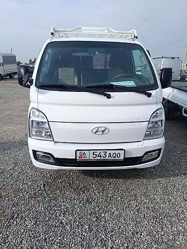 Hyundai Porter II — малотоннажный бортовой грузовик Основные at lalafo.kg Hyundai Porter II — малотоннажный бортовой грузовик Основные