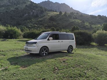 Honda: Honda Stepwgn: 2001 г., Минивэн — 10