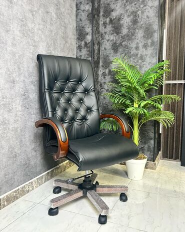 Ofis və oyun kresloları: Yeni, Təkərli, Qolları tənzimlənir, Dəri — 5