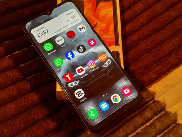 зарядное самсунг: Samsung Galaxy A50, 64 ГБ, цвет - Синий, Гарантия, Кнопочный, Сенсорный