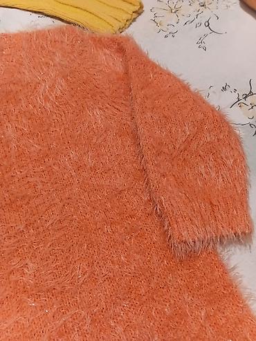 Džemperi, kardigani: Džemper Atmosphere – narandžasti, „fuzzy“/dlakasti, sa diskretnim — 7