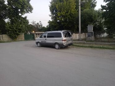 продам автовышку: Hyundai H-1 (Grand Starex): 2004 г., 2.5 л, Механика, Дизель, Вэн/Минивэн