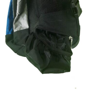 Rančevi, torbe i koferi: Torba/ranac roche marka: roche dimenzije: 37x26x18 cm materijal — 7